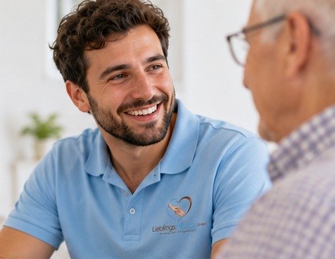 KI-Bild: Beratungsgespräch mit einem Senior zu Hause